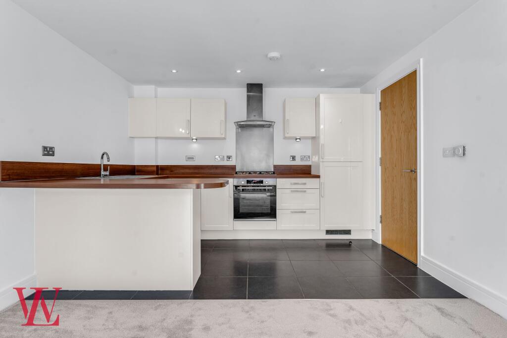 2-bed flat on Tanners Wharf, Bishop's Stortford, CM23, £290,000