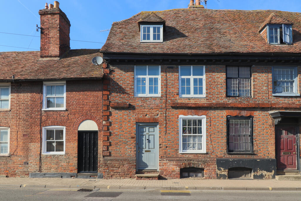 Main image of property: Wincheap, Canterbury