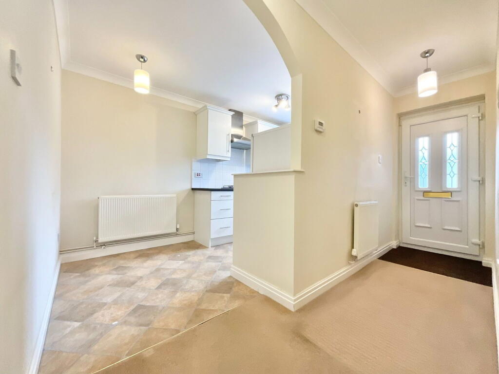 Apartment in Sefton, Liverpool City Region - View 2