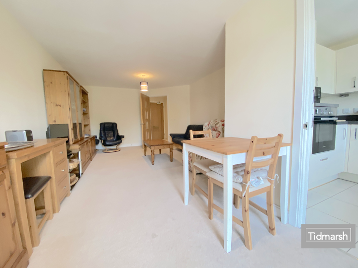 15 Brindley Gardens, Codsall, WV8 1FL photo 4