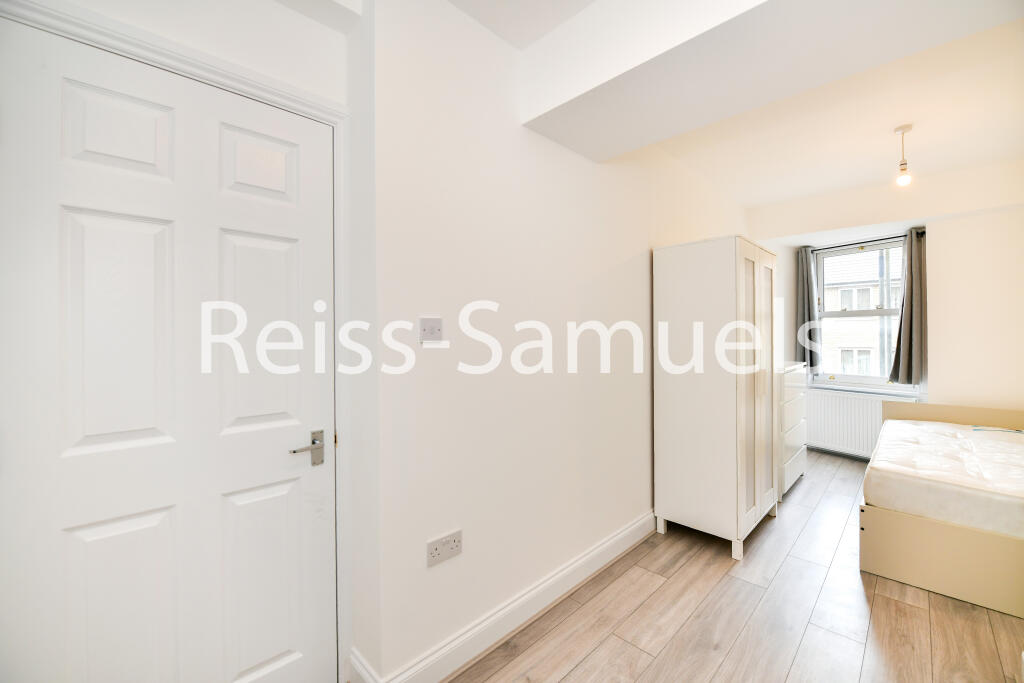 6 bedroom terraced house for rent