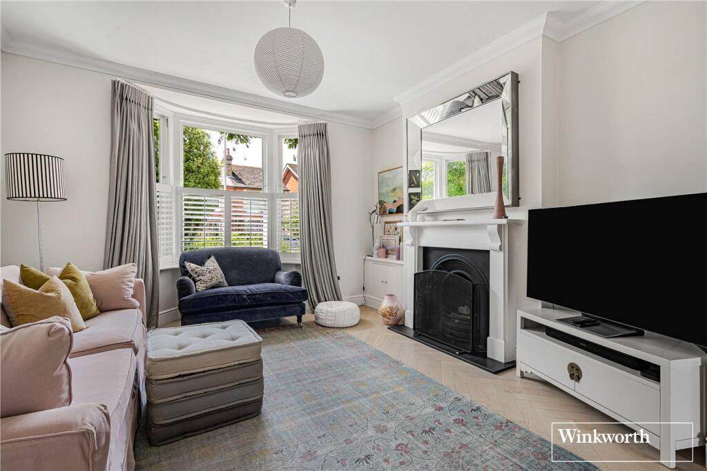 Church Road, Bagshot, Surrey, GU19 photo 3