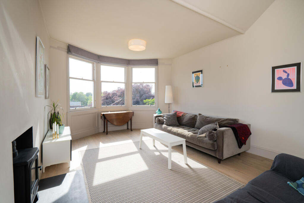 Main image of property: 47 Flat 2 Inverleith Row, Edinburgh, EH3