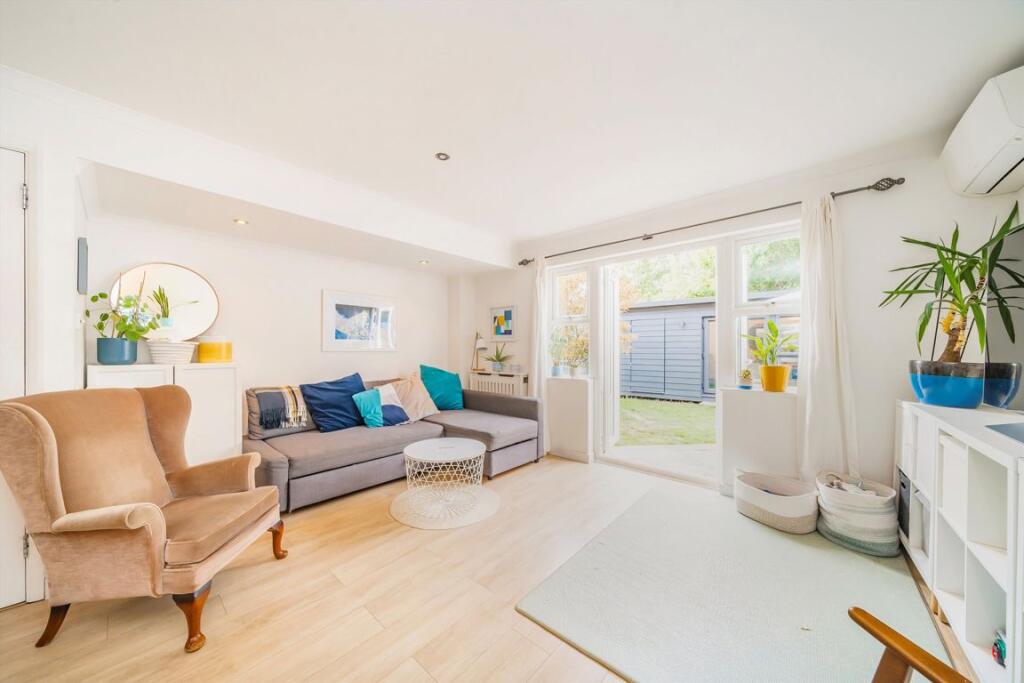 House in London, Hanwell - View 4