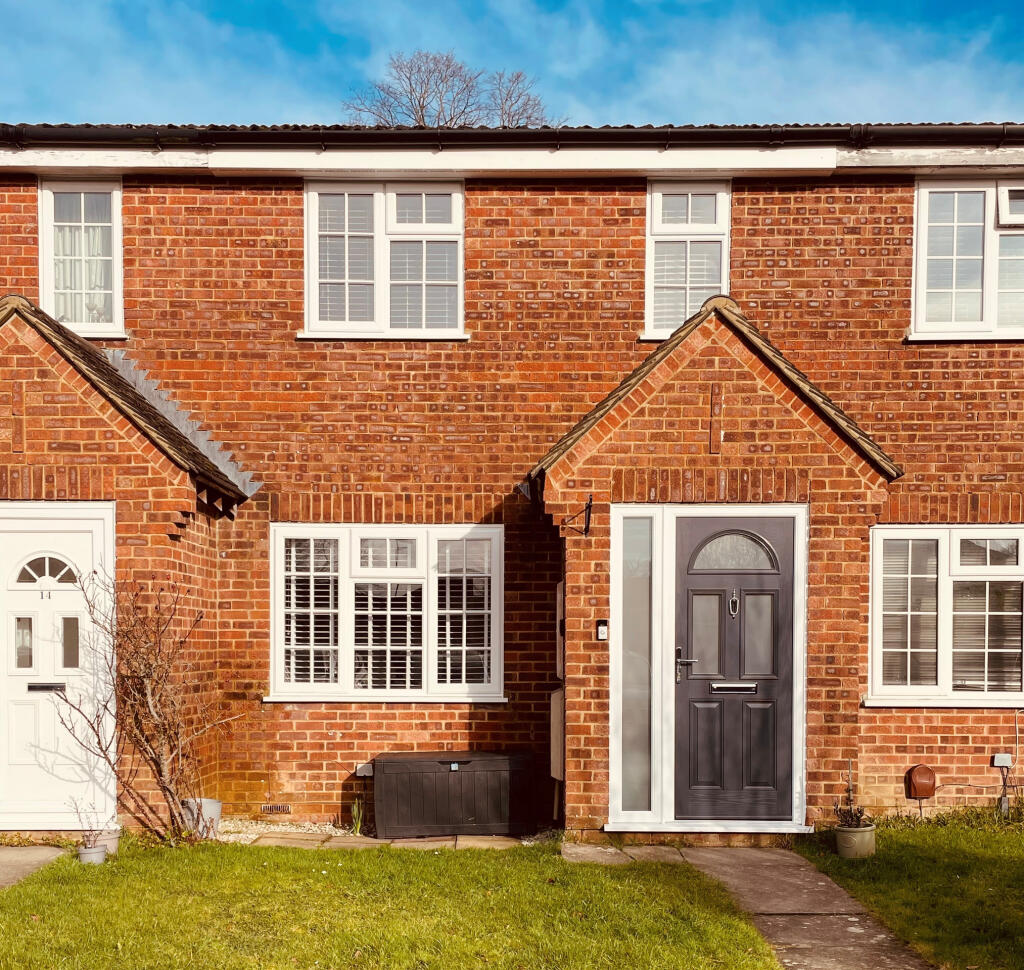 Main image of property: Wakehurst Mews, Horsham, West Sussex