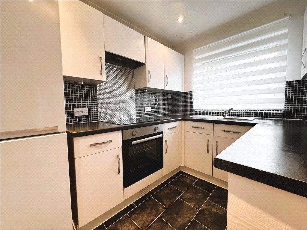 Apartment in Guildford - View 4