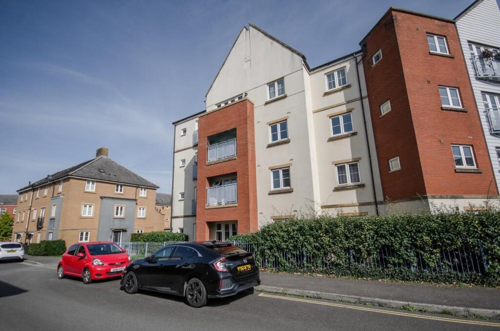 Main image of property: Arnold Road, Mangotsfield, Bristol, BS16 9LB