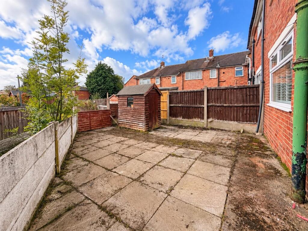 House in Preston, Savick, Ashton-on-Ribble - More