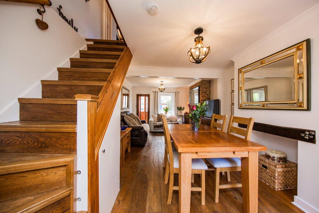 House in Tunbridge Wells, Southborough - View 3