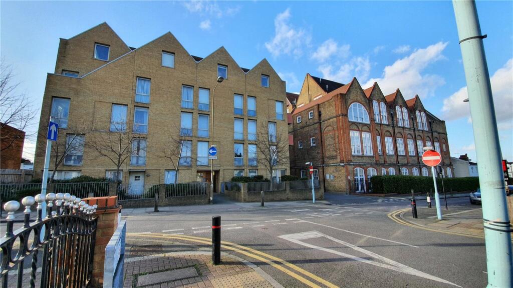Main image of property: Bloomfield Road, London, SE18