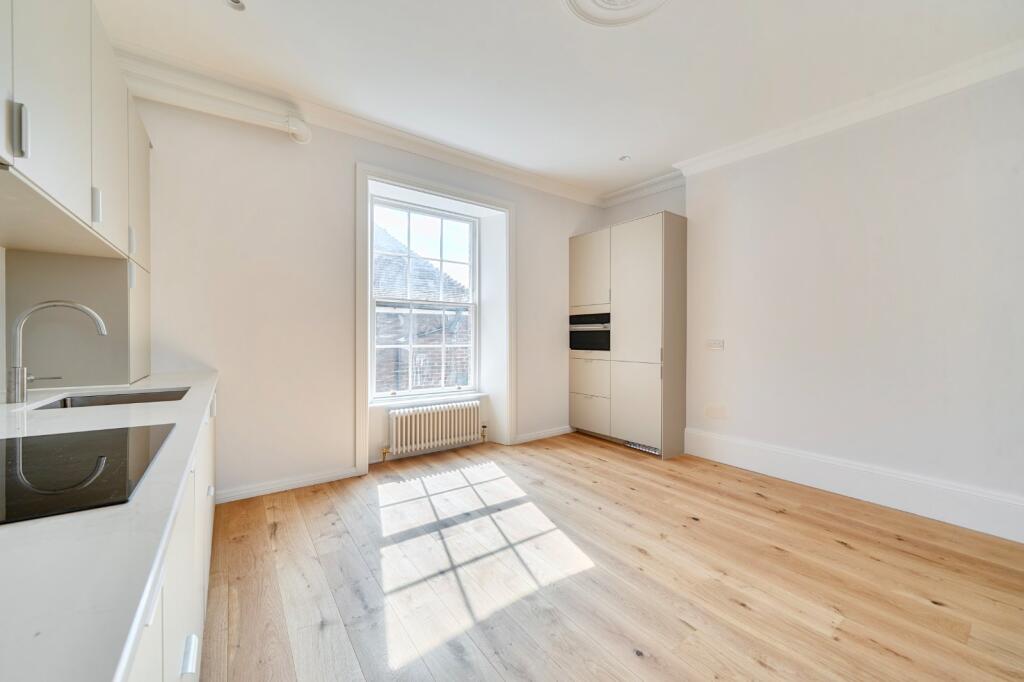Apartment in Winchester, The Soke - View 4