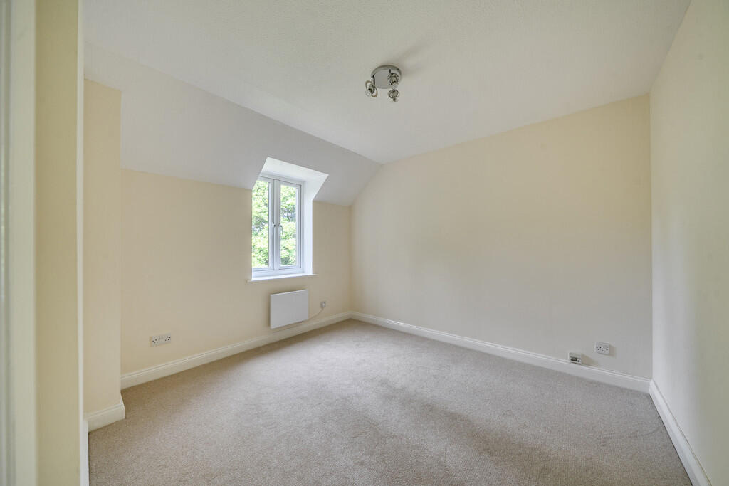 Apartment in Hungerford, Eddington - More