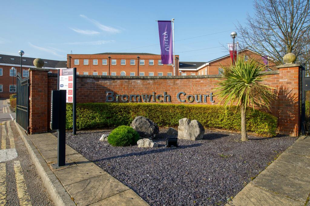BromwichCourt025A.jpg