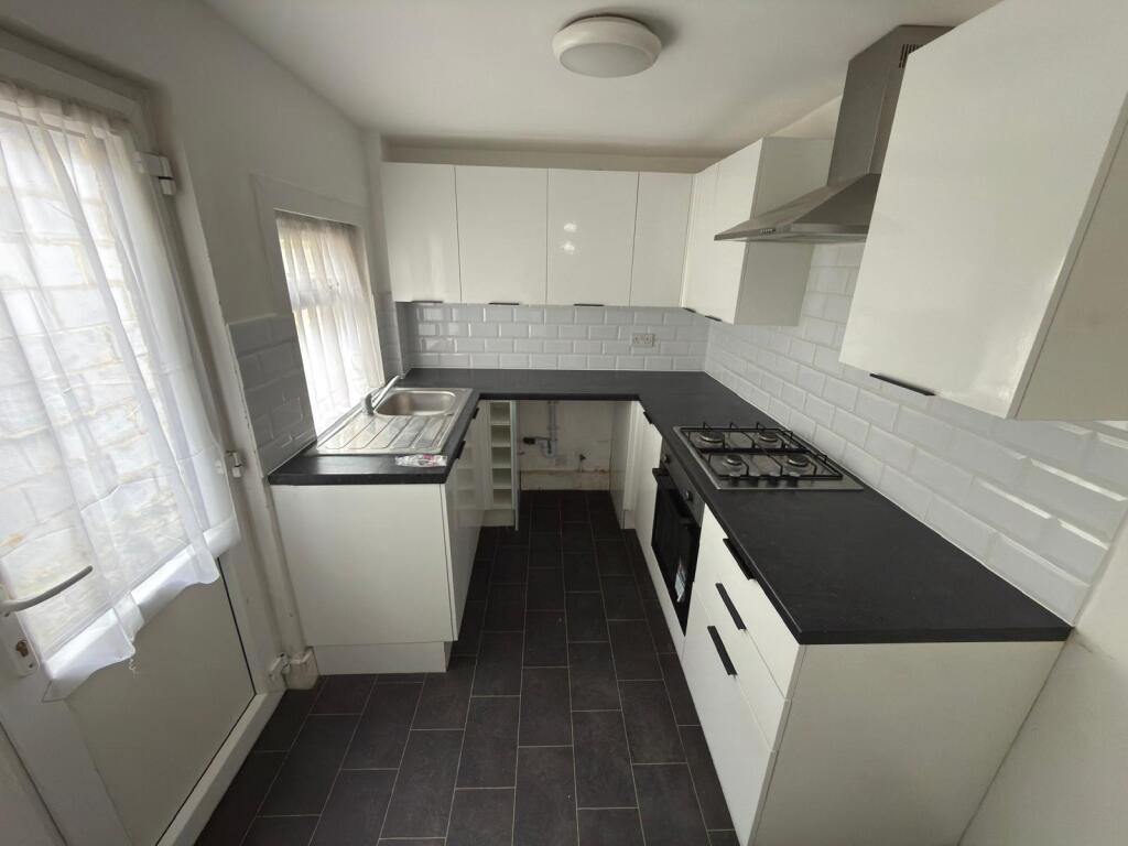 House in Chatham, Medway - View 3