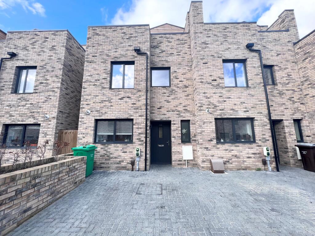 Main image of property: Waterside Way, Trent Basin, NG2