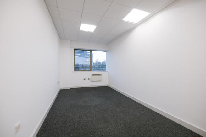 250 sq ft office