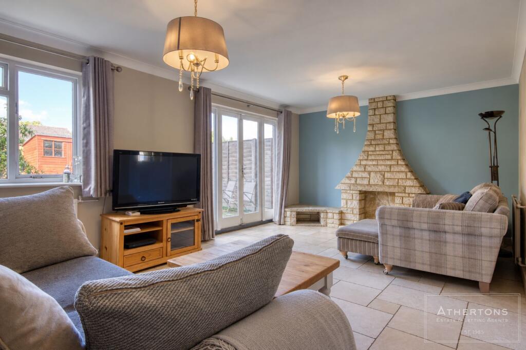 Blackwater Grove, Alderholt, SP6 photo 2
