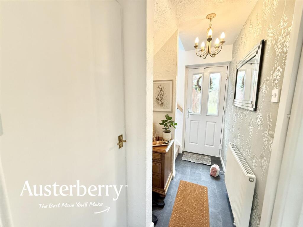 House in Stoke-on-Trent - More