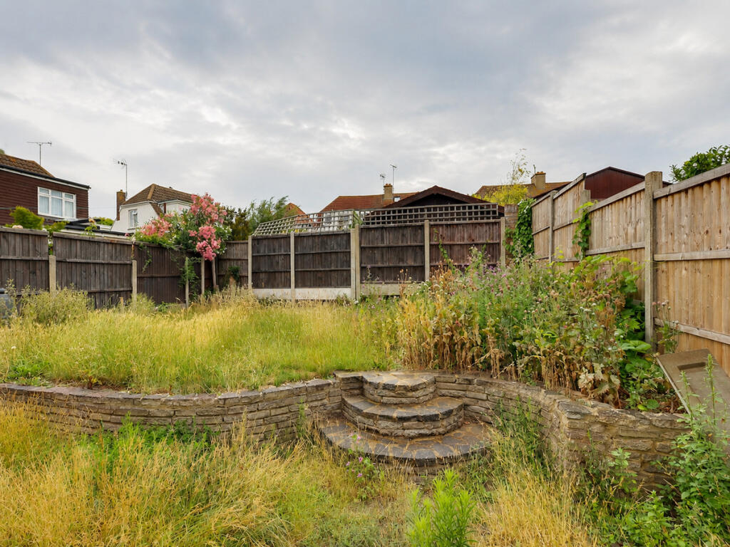 Walters Close, Leigh-on-Sea, SS9 photo 4