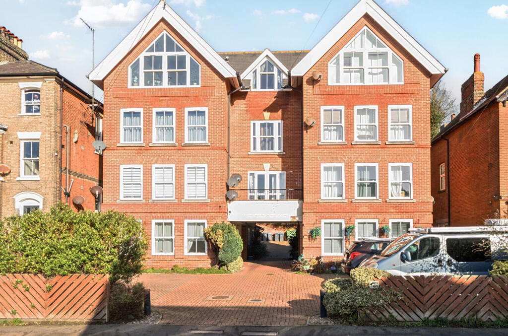 Main image of property: Undercliff Road West, Felixstowe, Suffolk