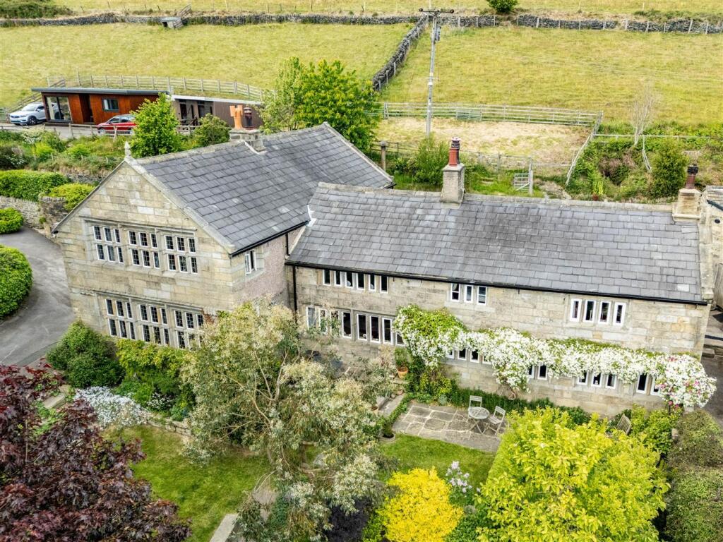 Wadsworth Banks Farm, Raw Lane, Mytholmroyd, Hebden Bridge photo 2
