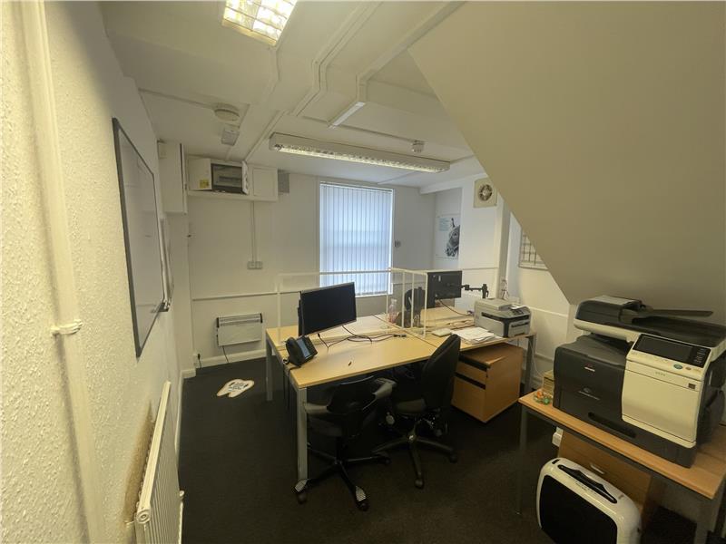 Photo 12