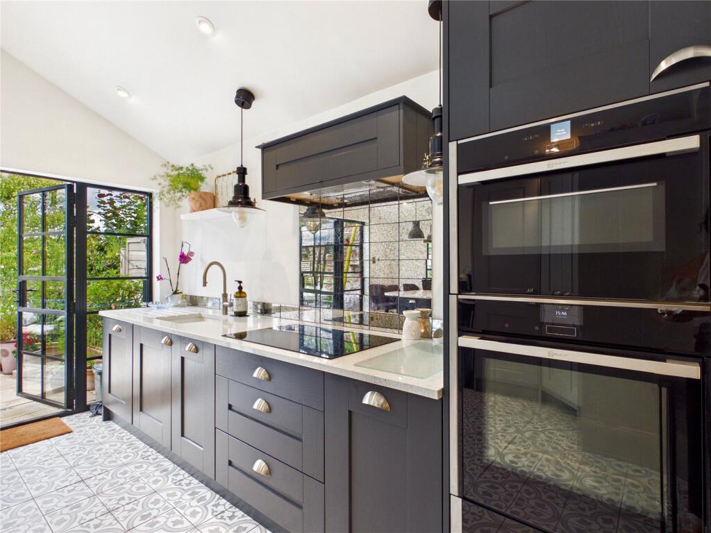 House in East Suffolk, Mill Hills, Woodbridge - More