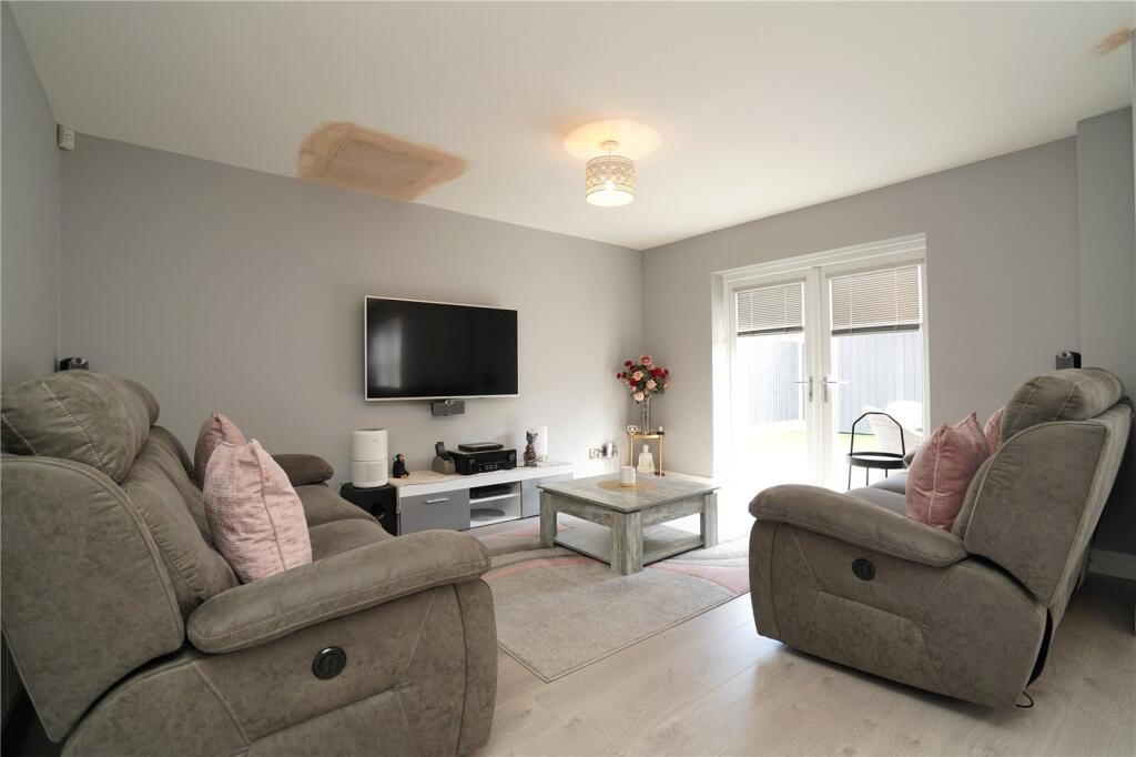 House in Leicester, Hamilton - View 4
