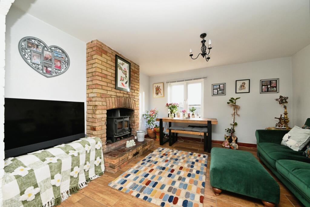California, Fincham, King's Lynn, Norfolk, PE33 photo 2