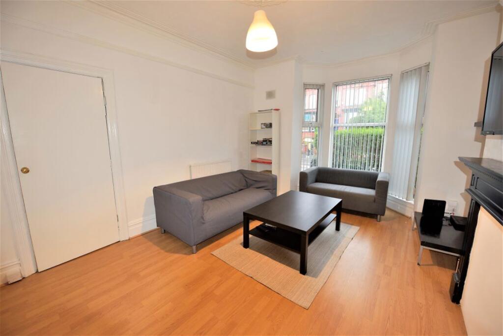 6 bedroom house for rent