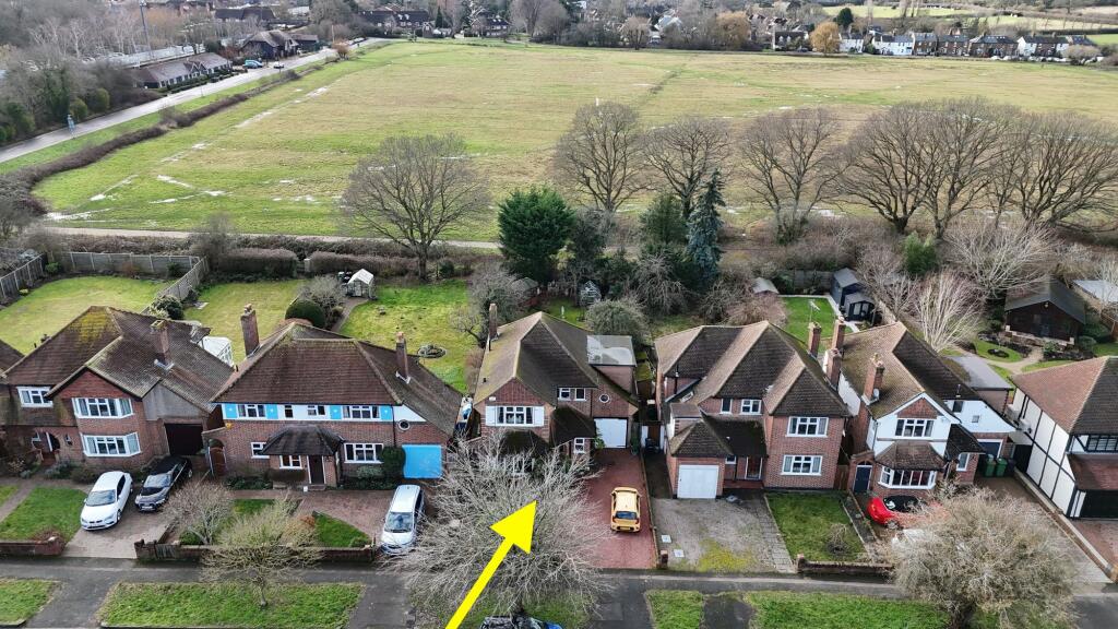 Main image of property: Broadhurst, Ashtead, KT21