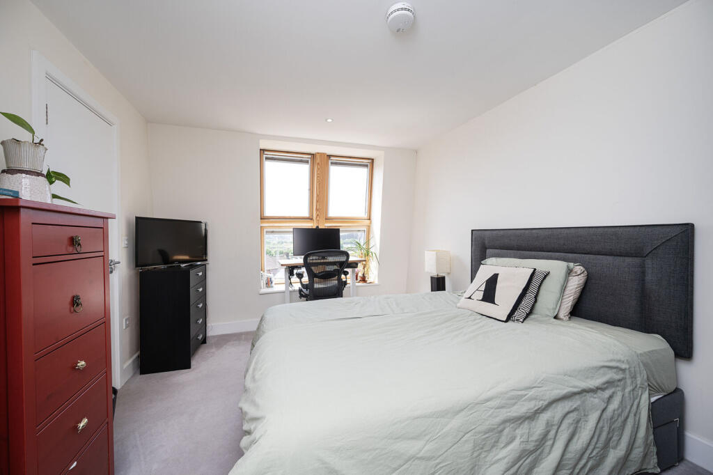 Apartment in London - View 4