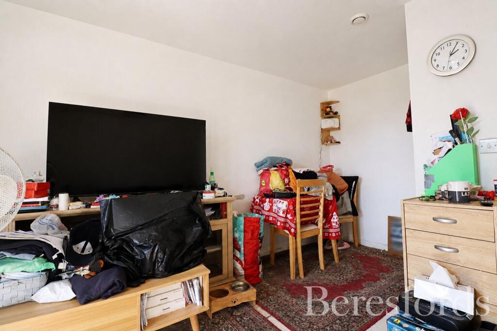 House in Colchester, Shrub End - More