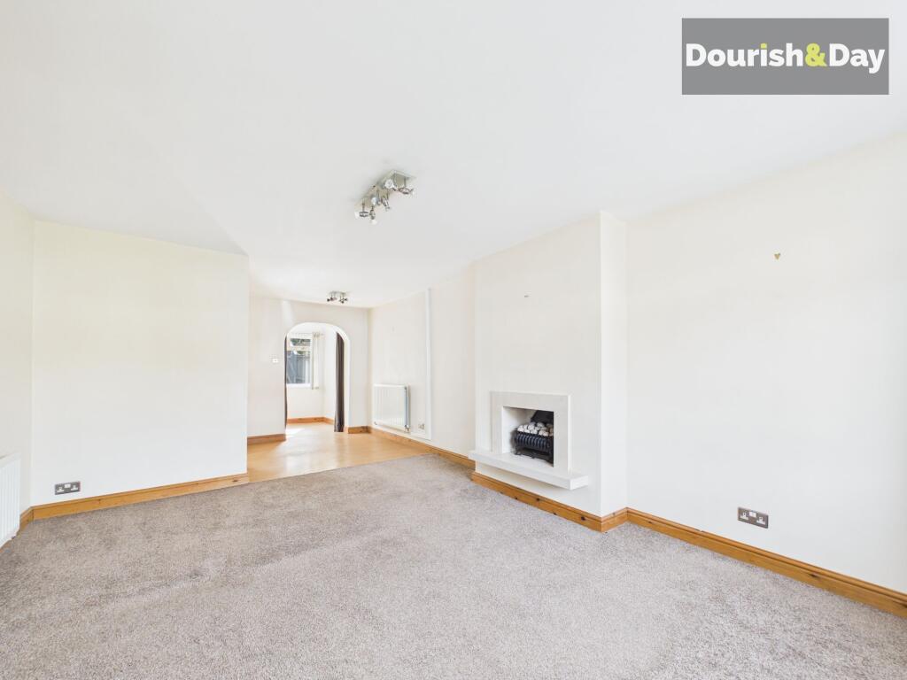 House in Stoke-on-Trent - View 2