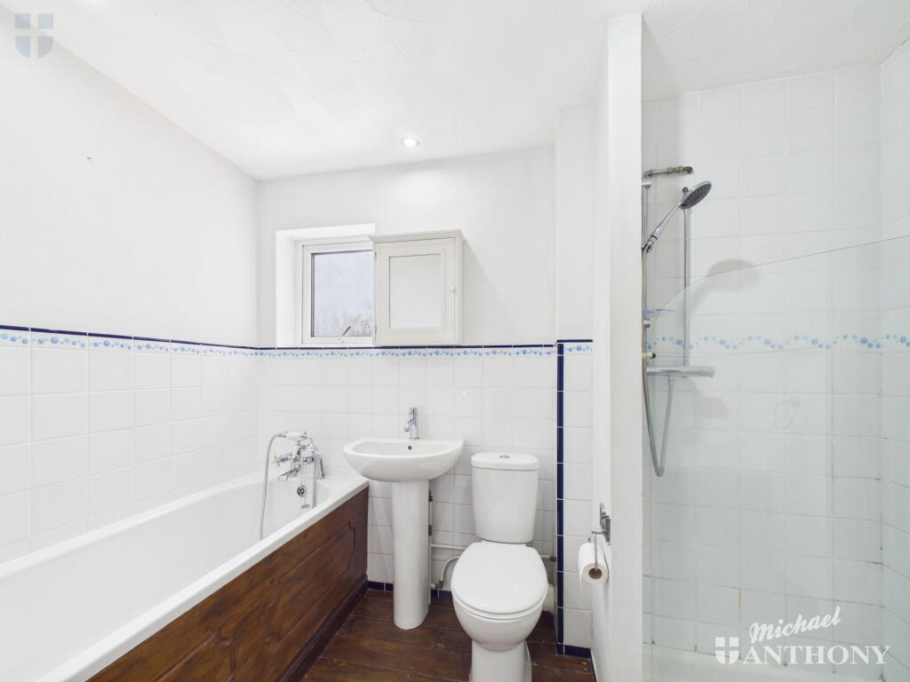 House in Aylesbury, Bedgrove - View 5