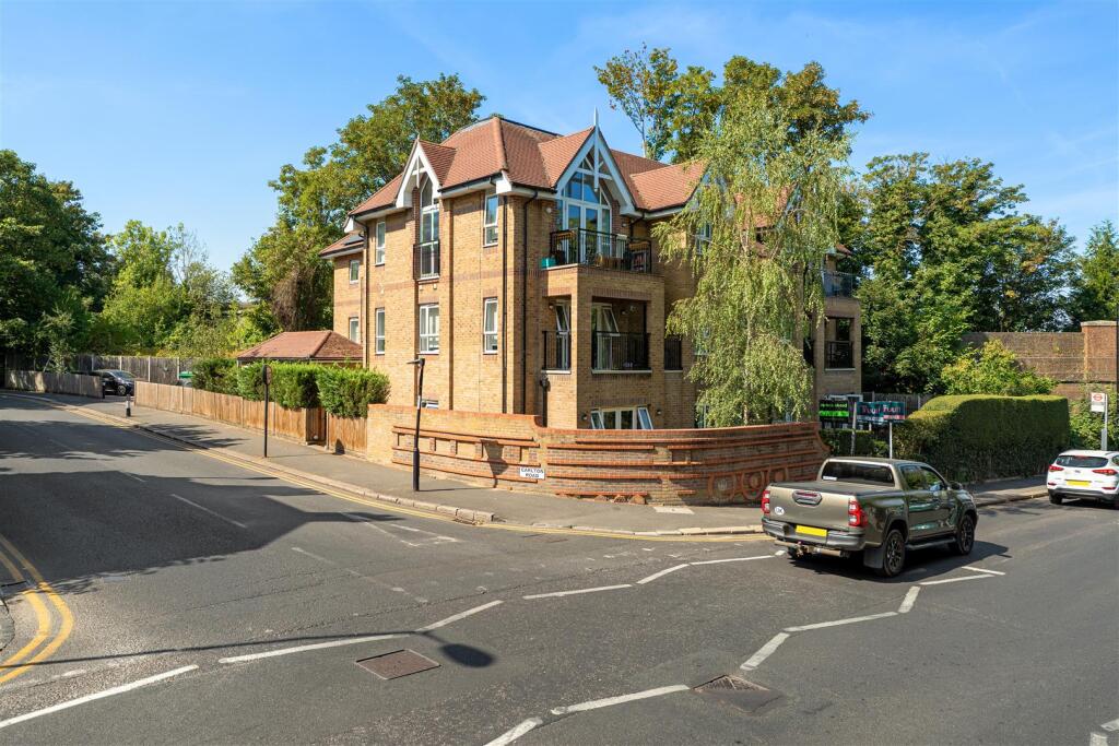 Apartment in London, Waddon - View 3
