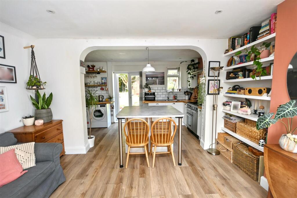 House in Eastbourne, East Sussex - View 5