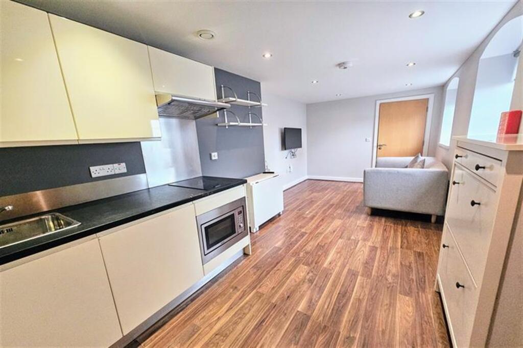 Main image of property: 209 Huttons Buildings, City Centre, S1