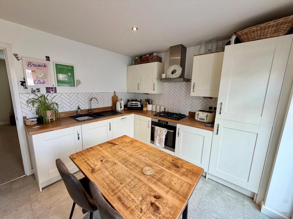 Tarry Way, Boughton, Northampton NN2 photo 2