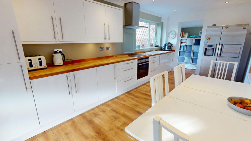 Main image of property: Scaftworth Close, Bessacarr, DN4