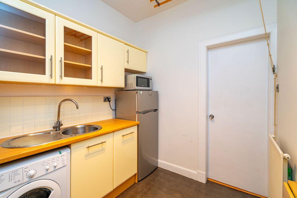 Apartment in Edinburgh - More