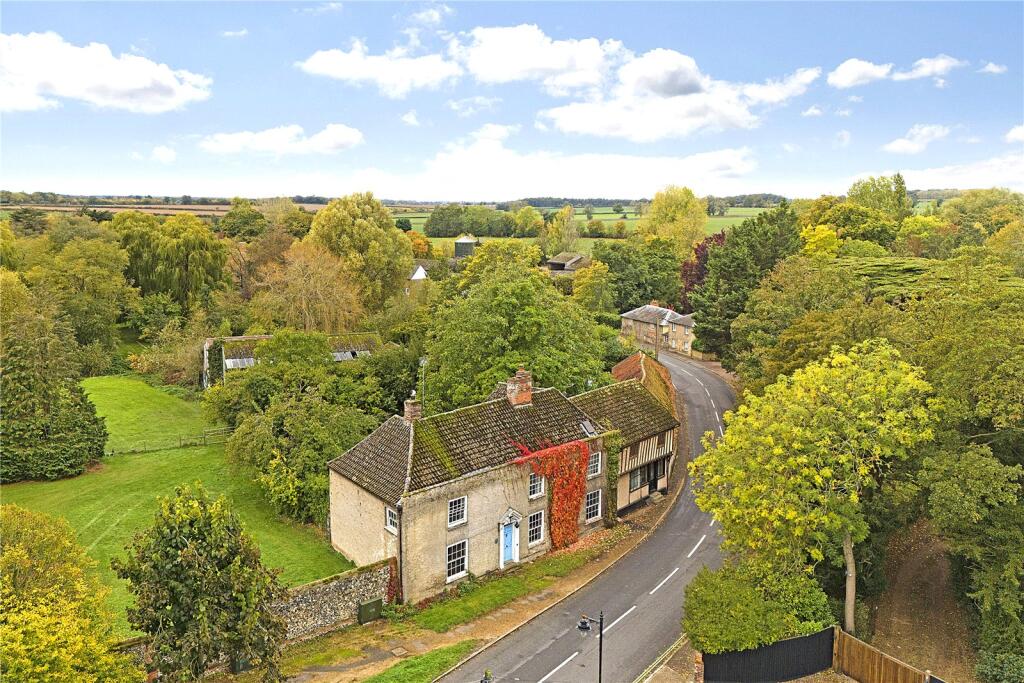 7-bed detached on Ixworth, Suffolk, £750,000