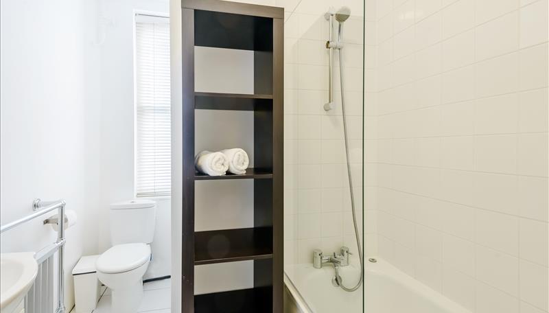 Apartment in London - View 5