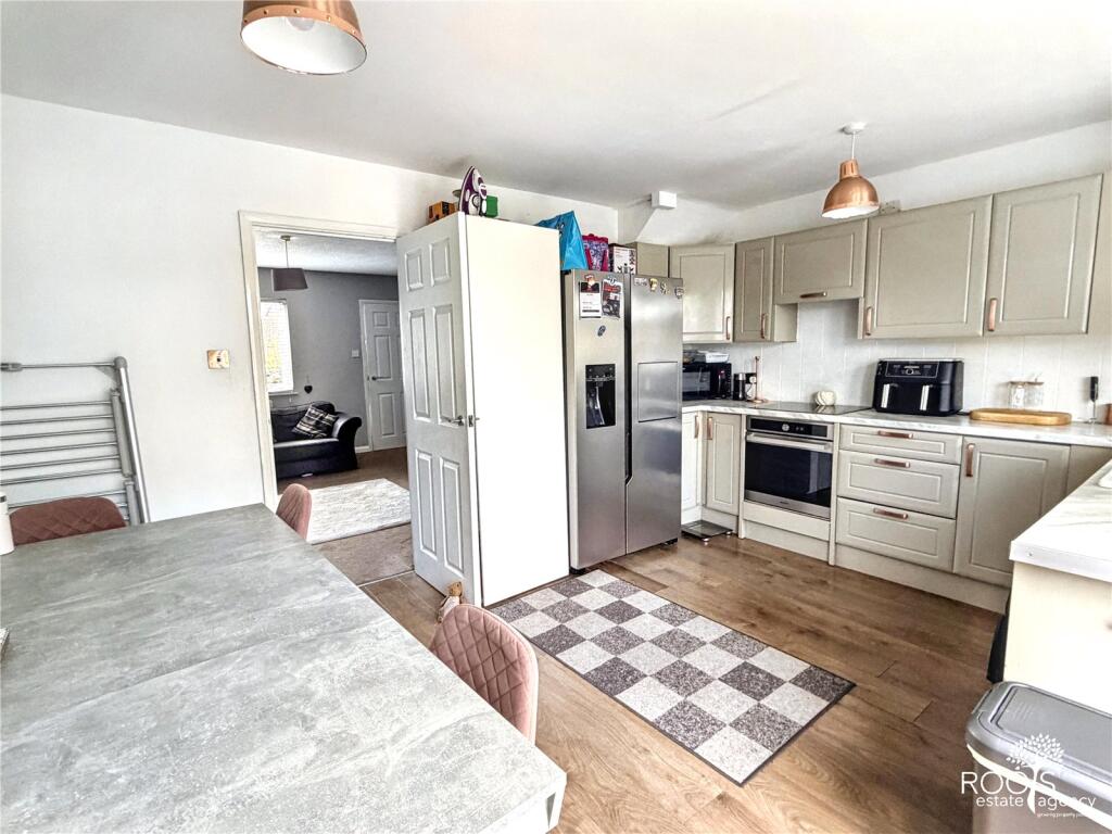 House in Cold Ash, West Berkshire - View 4