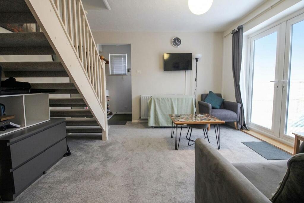 House in Salisbury - View 4