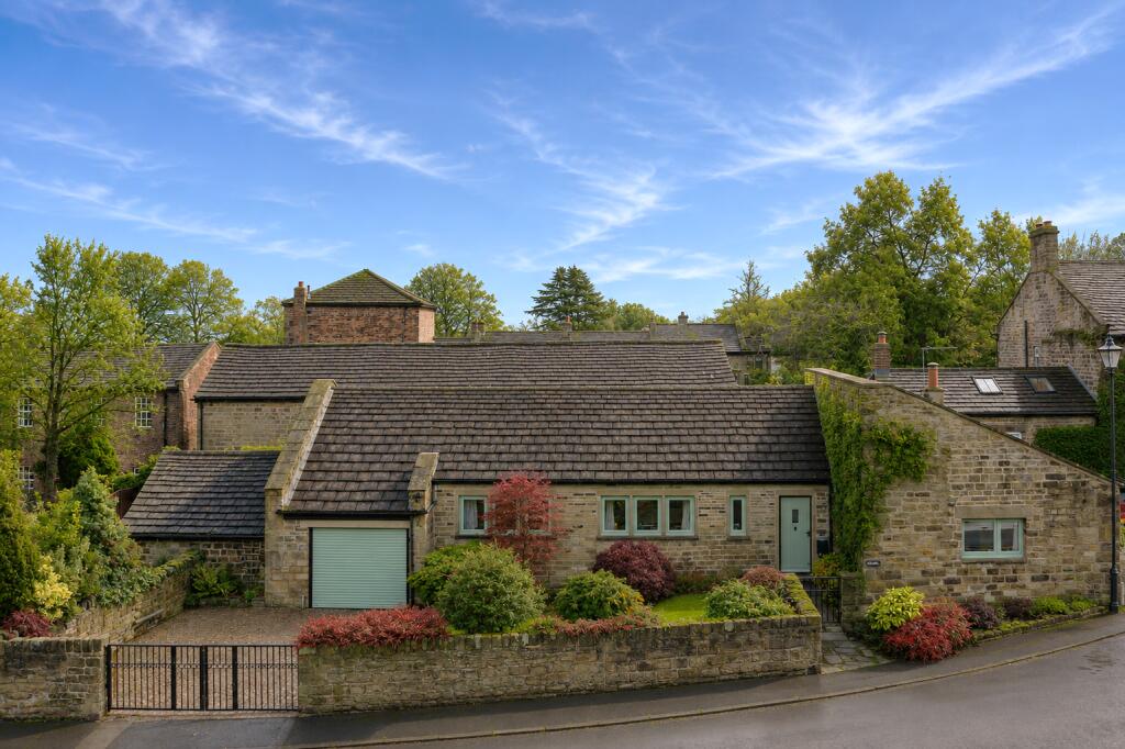 Main image of property: The Old Storehouse, The Green, Woolley, WF4