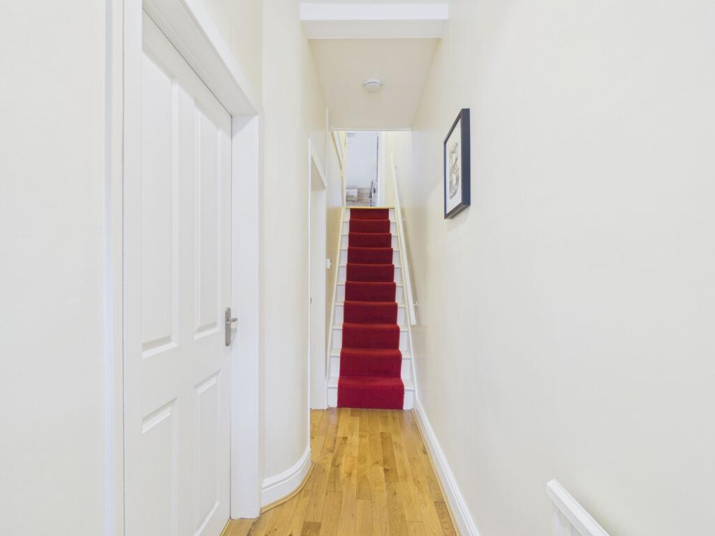 Queen Street, Barry, CF62 photo 2