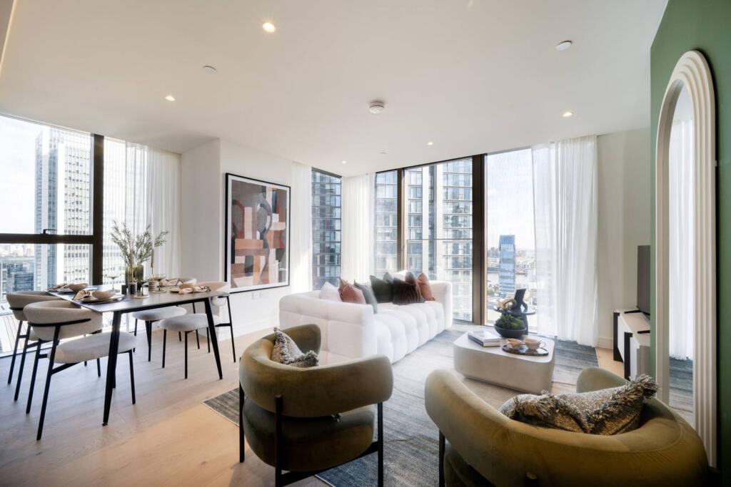 Main image of property: South Quay Plaza, Canary Wharf, E14