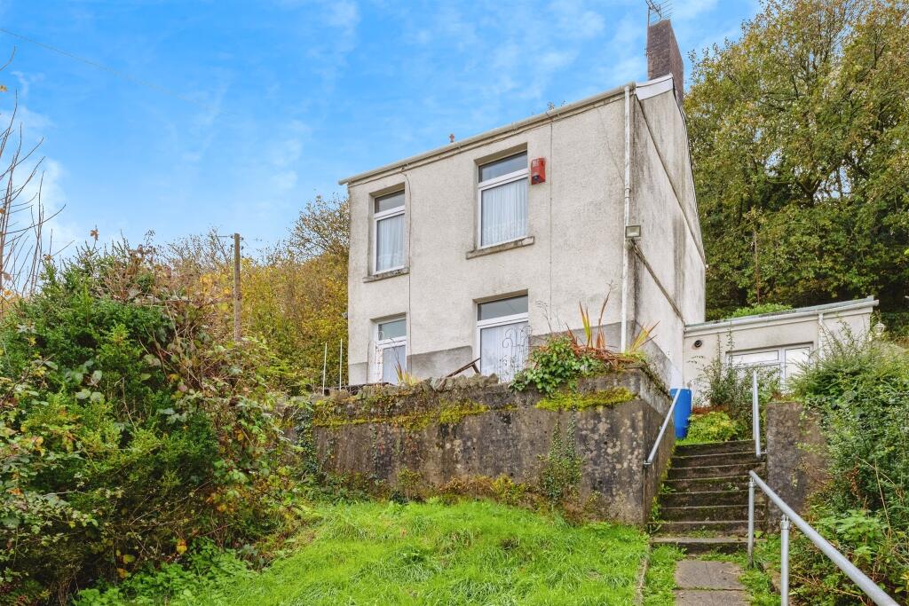 Main image of property: Gypsy Cross, Waunarlwydd, Swansea