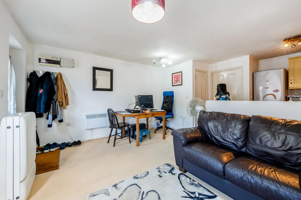 Apartment in Southampton - View 2